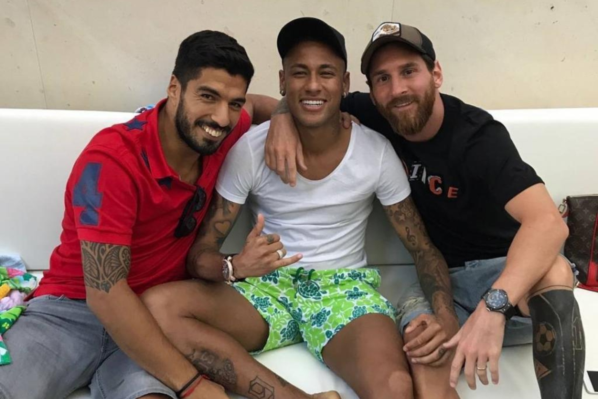 财力投入背 财力投入背