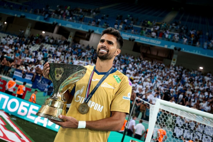 扎根并稳步 扎根并稳步